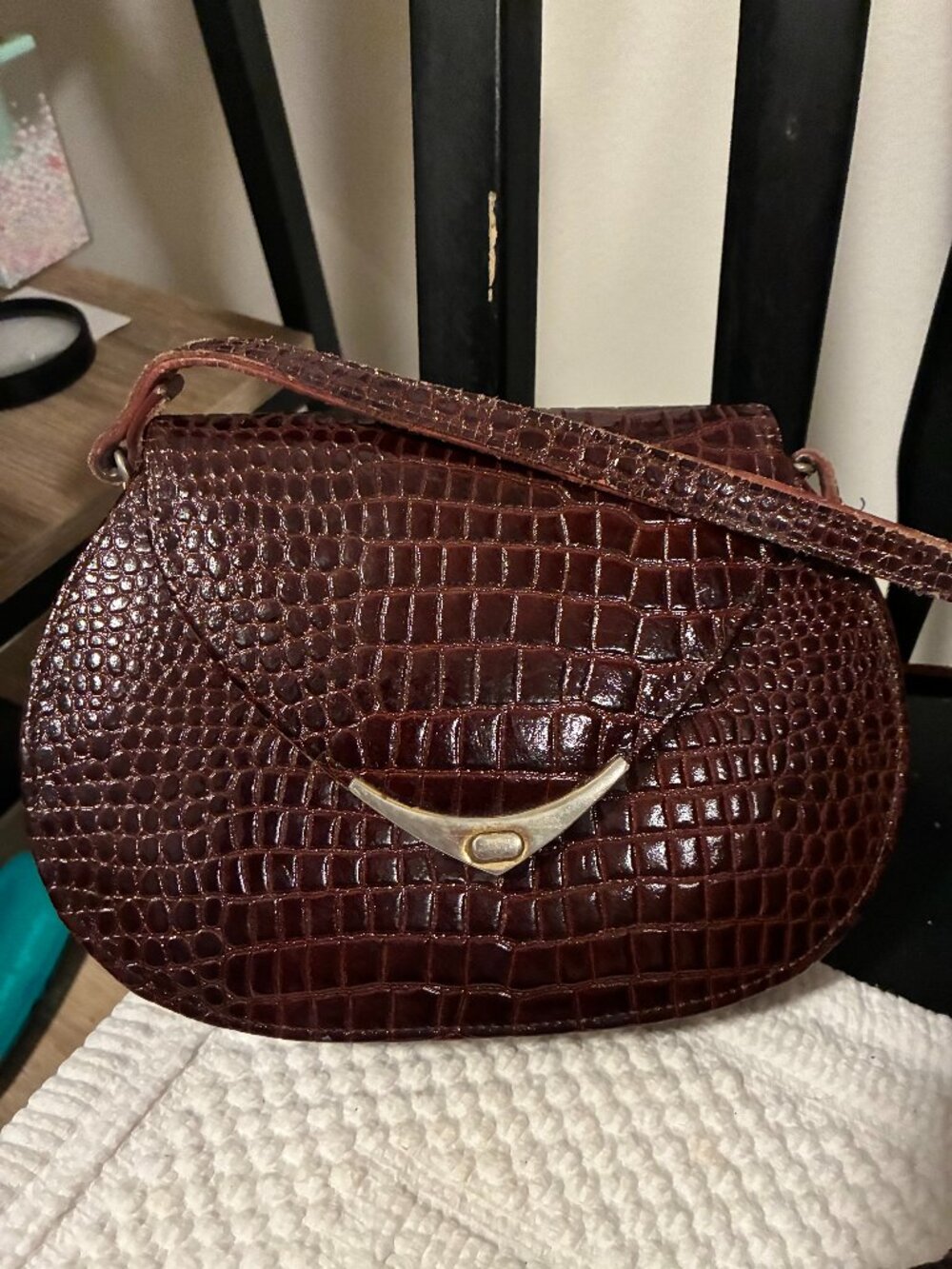 Vintage Brown croc purse with gold emblem